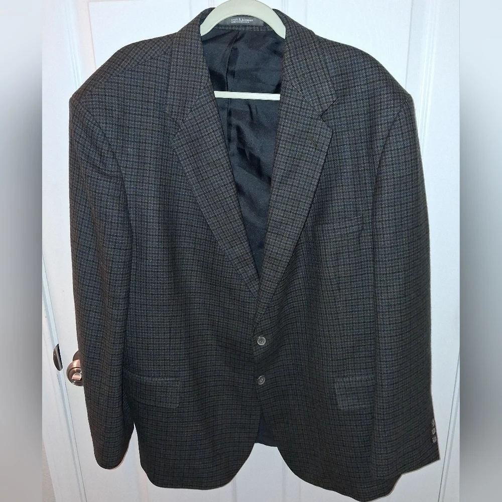Croft And Barrow Men's Black and Gray Lambswool Houndstooth Blazer In A 48R.